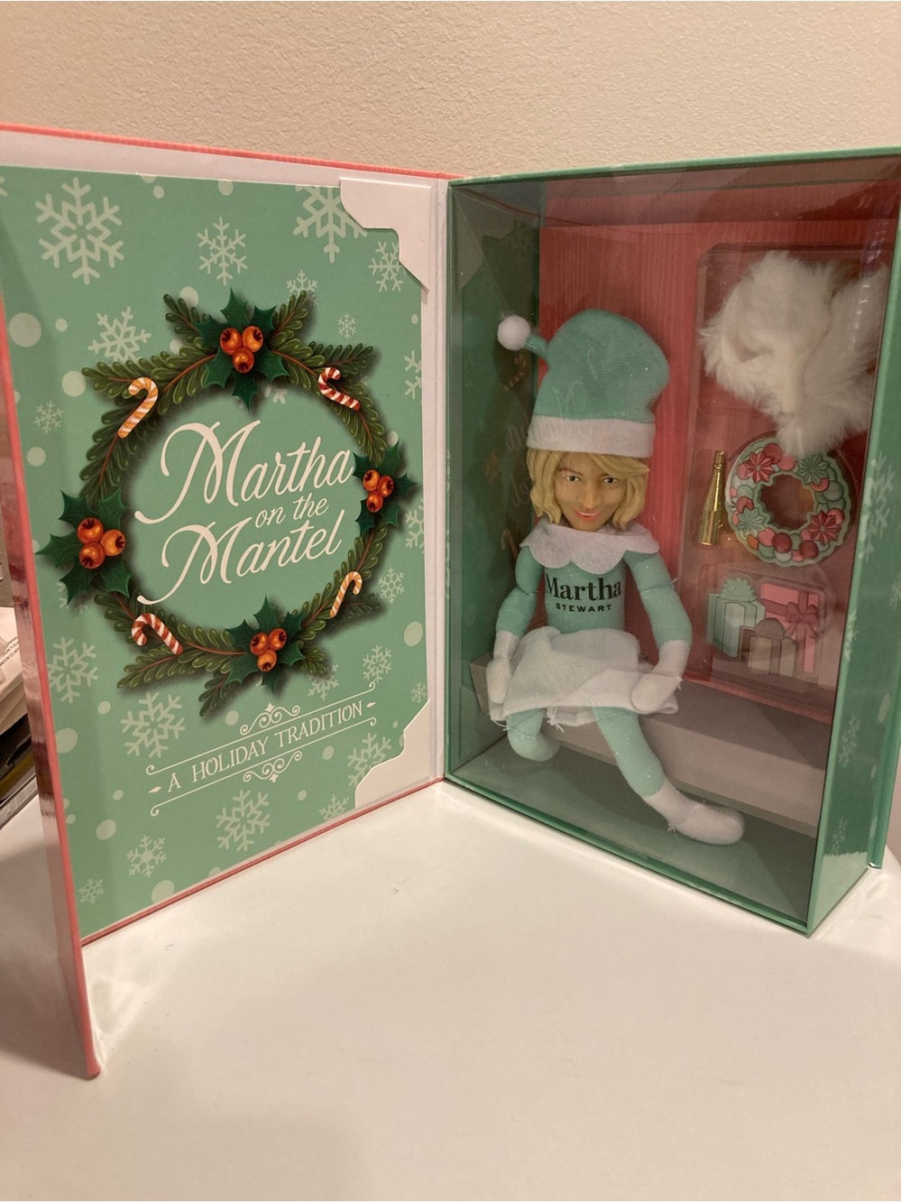 Martha on the Mantel 2024 A Holiday Tradition *Christmas with Martha Stewart NIB - Picture 4 of 9